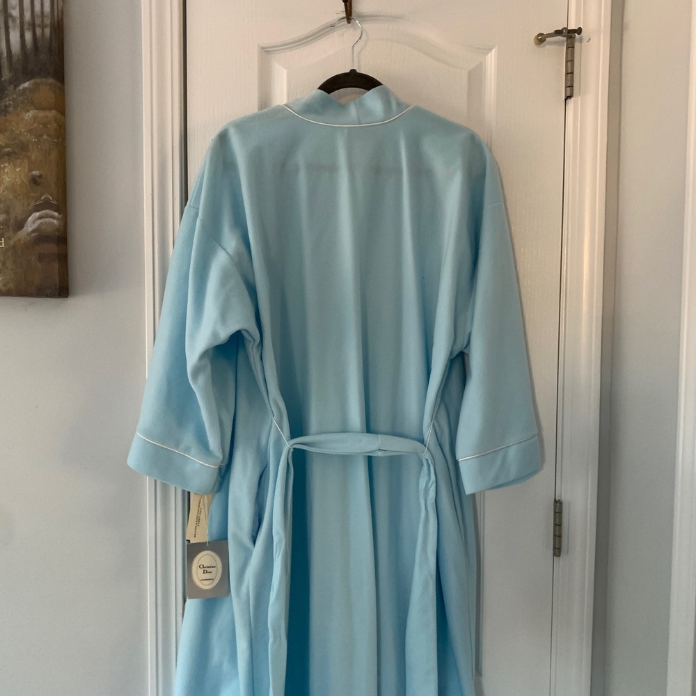 Vintage Christian Dior Women NWT Blue Rose Embroidered Monsieur Loungewear Robe - Picture 8 of 8